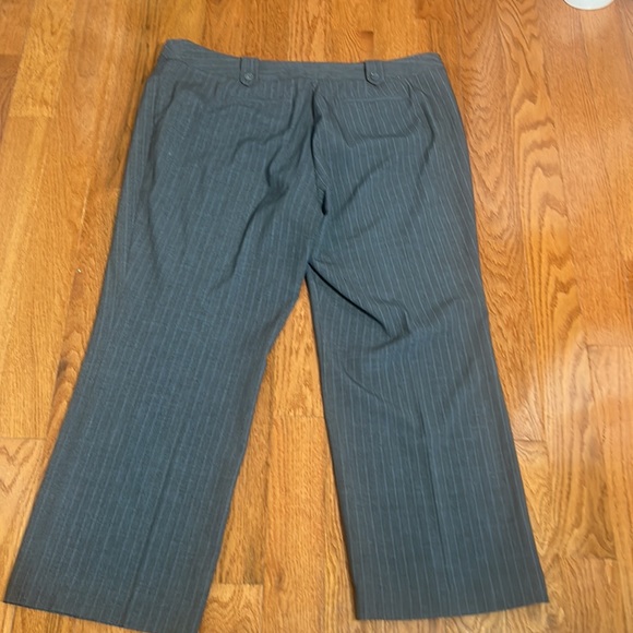 ENCOR PETITES LADIES DERESS PANTS WIDE STRAIGHT LEGS STRIPED GRAY AND BLUE 18 - Picture 4 of 4
